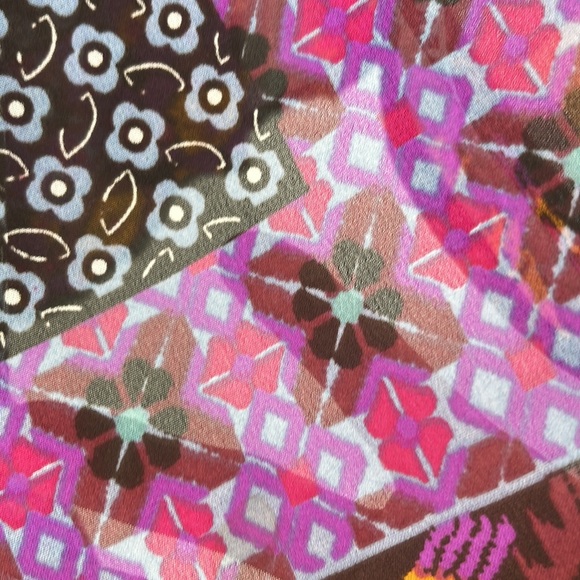 BeachLunchLounge Camisole Tunic Top - Picture 6 of 8